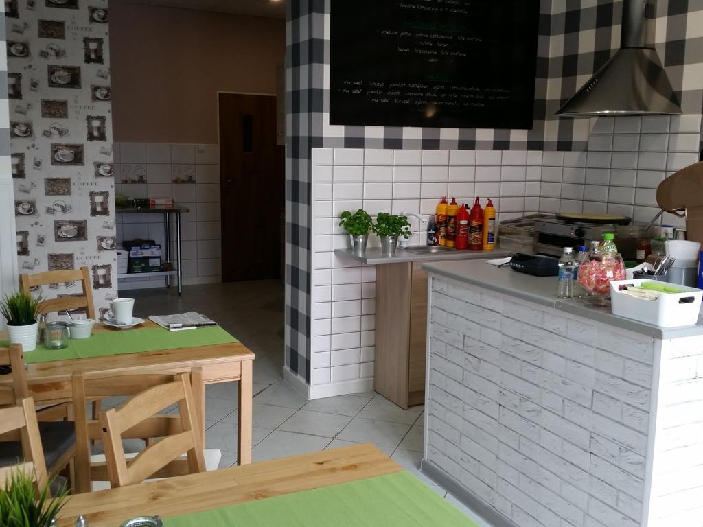 Pokoje Goscinne Czestochowa Bagian luar foto