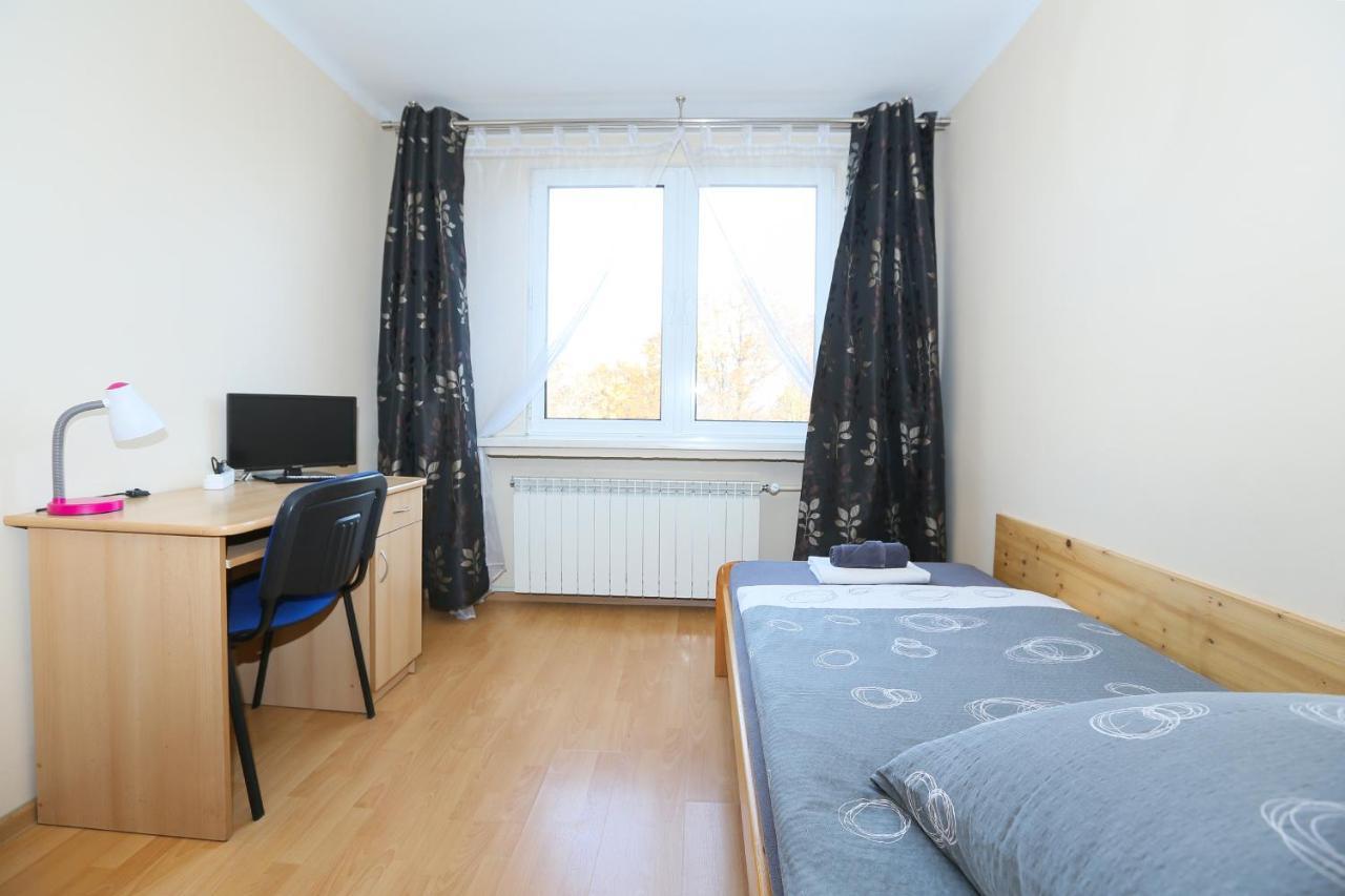 Pokoje Goscinne Czestochowa Bagian luar foto
