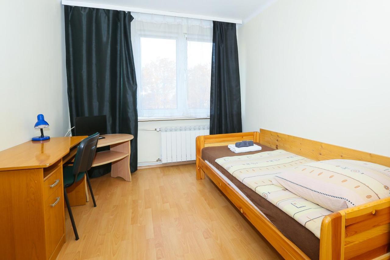 Pokoje Goscinne Czestochowa Bagian luar foto