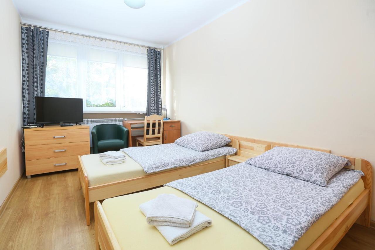 Pokoje Goscinne Czestochowa Bagian luar foto