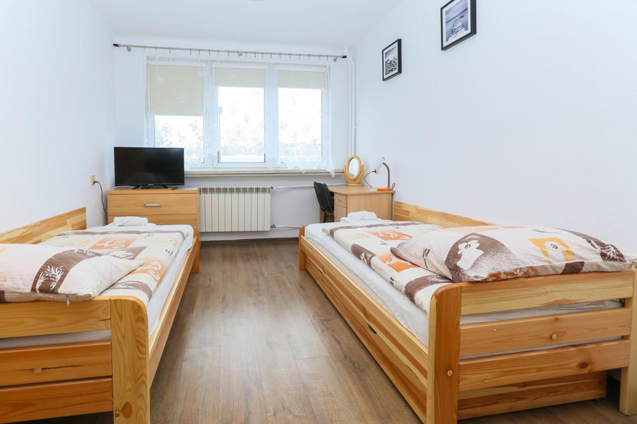 Pokoje Goscinne Czestochowa Bagian luar foto